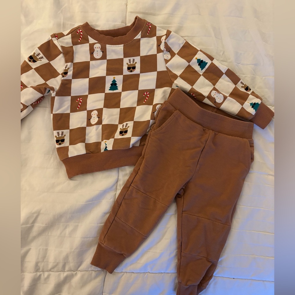 Little Sleepies brown Checkered holiday sweatsuit. 6-12 months